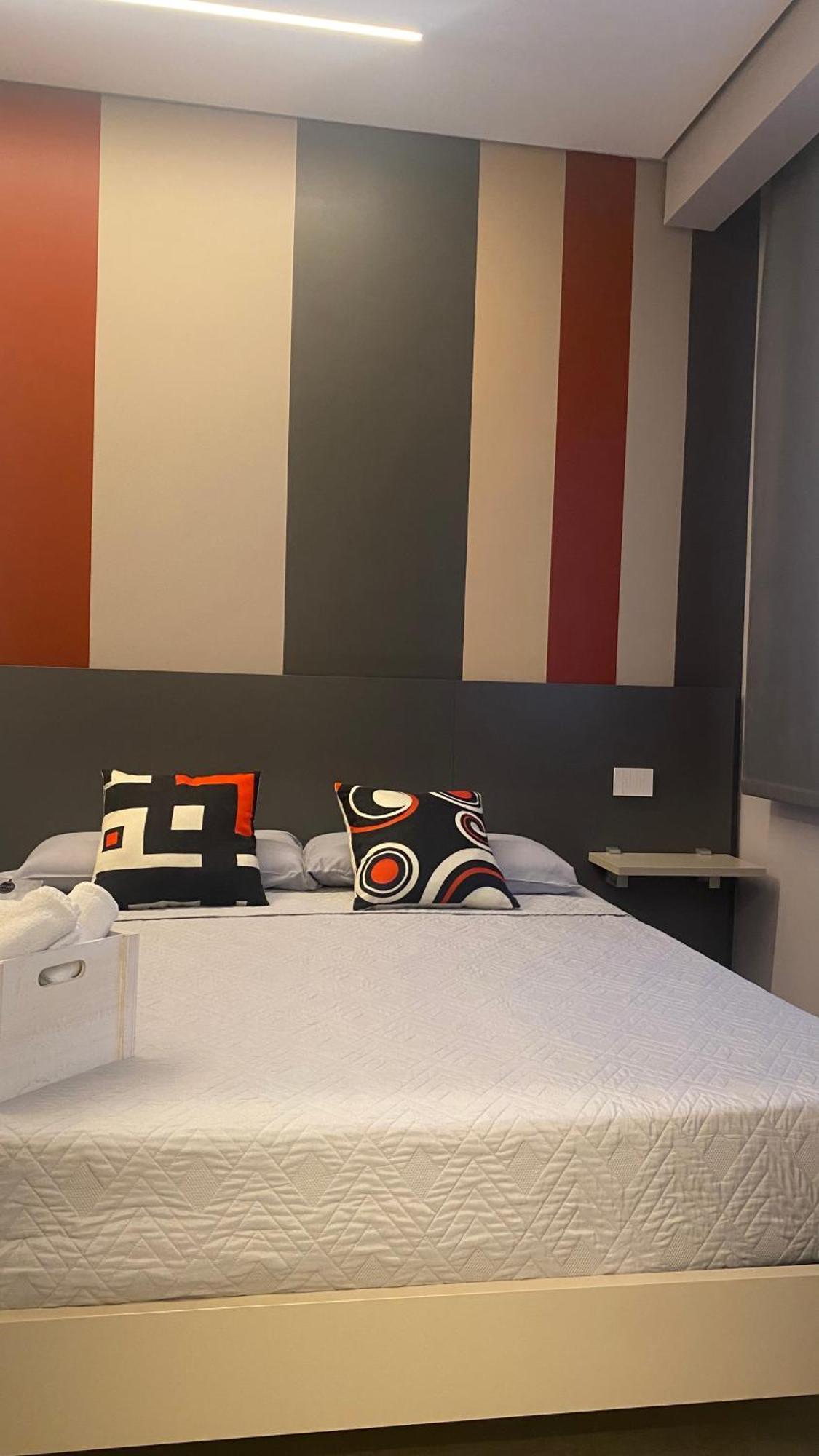 Grey House Guest House Luxury Латина Экстерьер фото